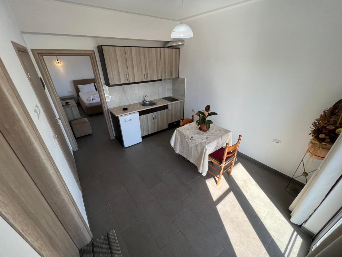 Hotel Irini Sarande Bagian luar foto