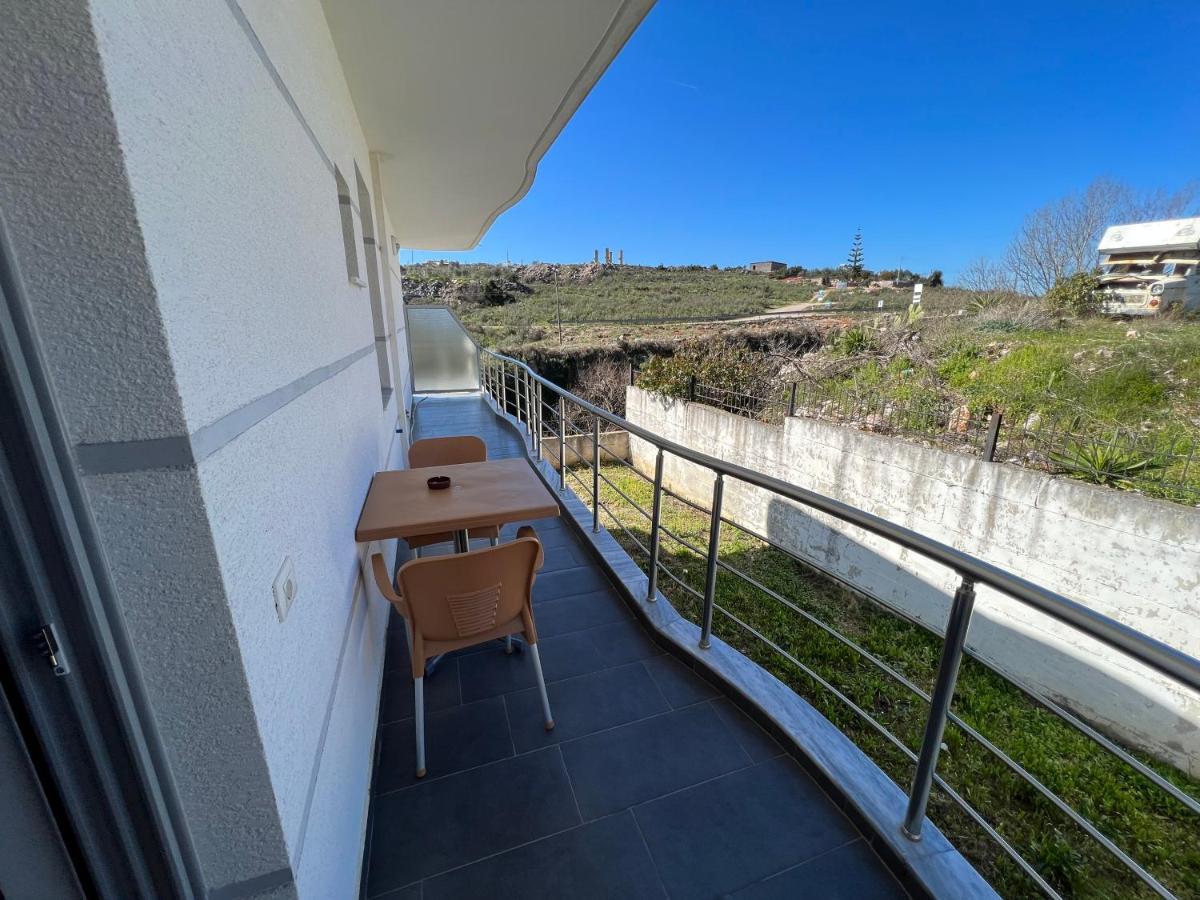 Hotel Irini Sarande Bagian luar foto