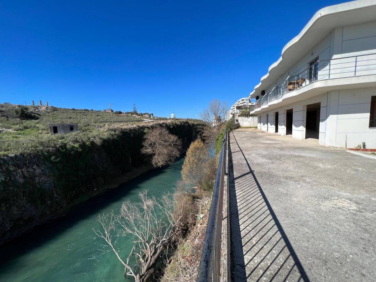Hotel Irini Sarande Bagian luar foto