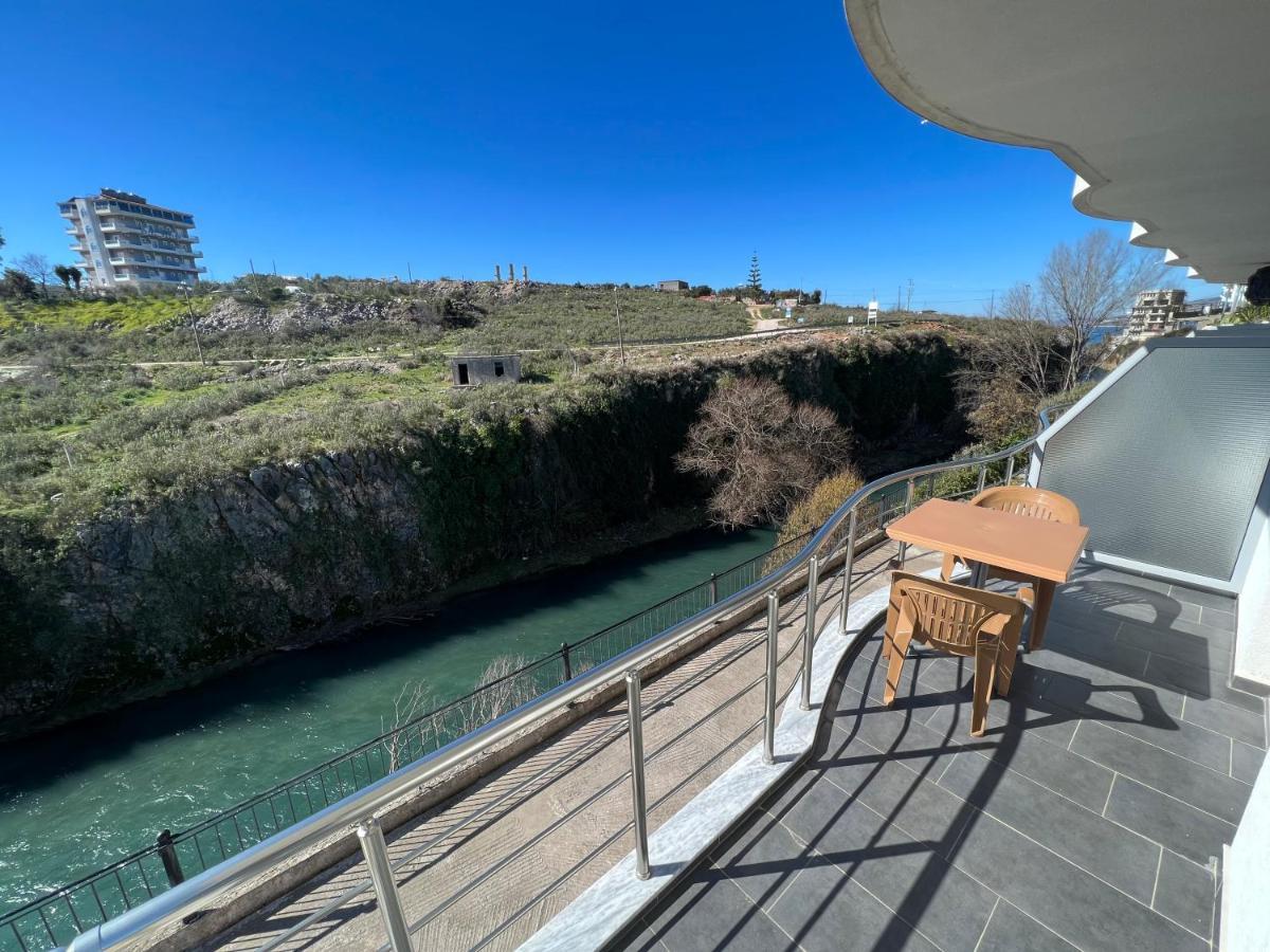 Hotel Irini Sarande Bagian luar foto
