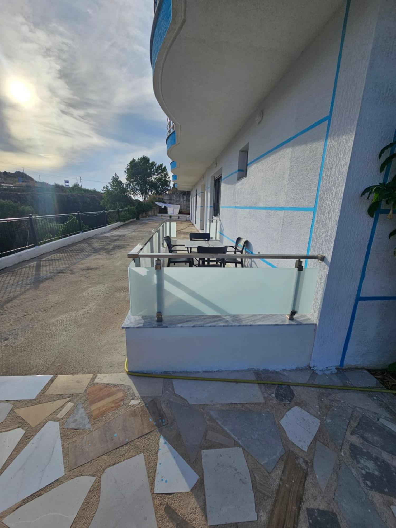 Hotel Irini Sarande Bagian luar foto