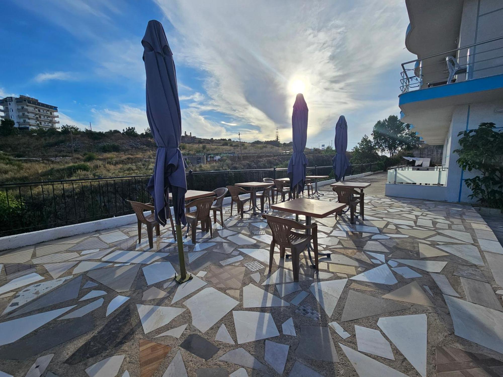 Hotel Irini Sarande Bagian luar foto