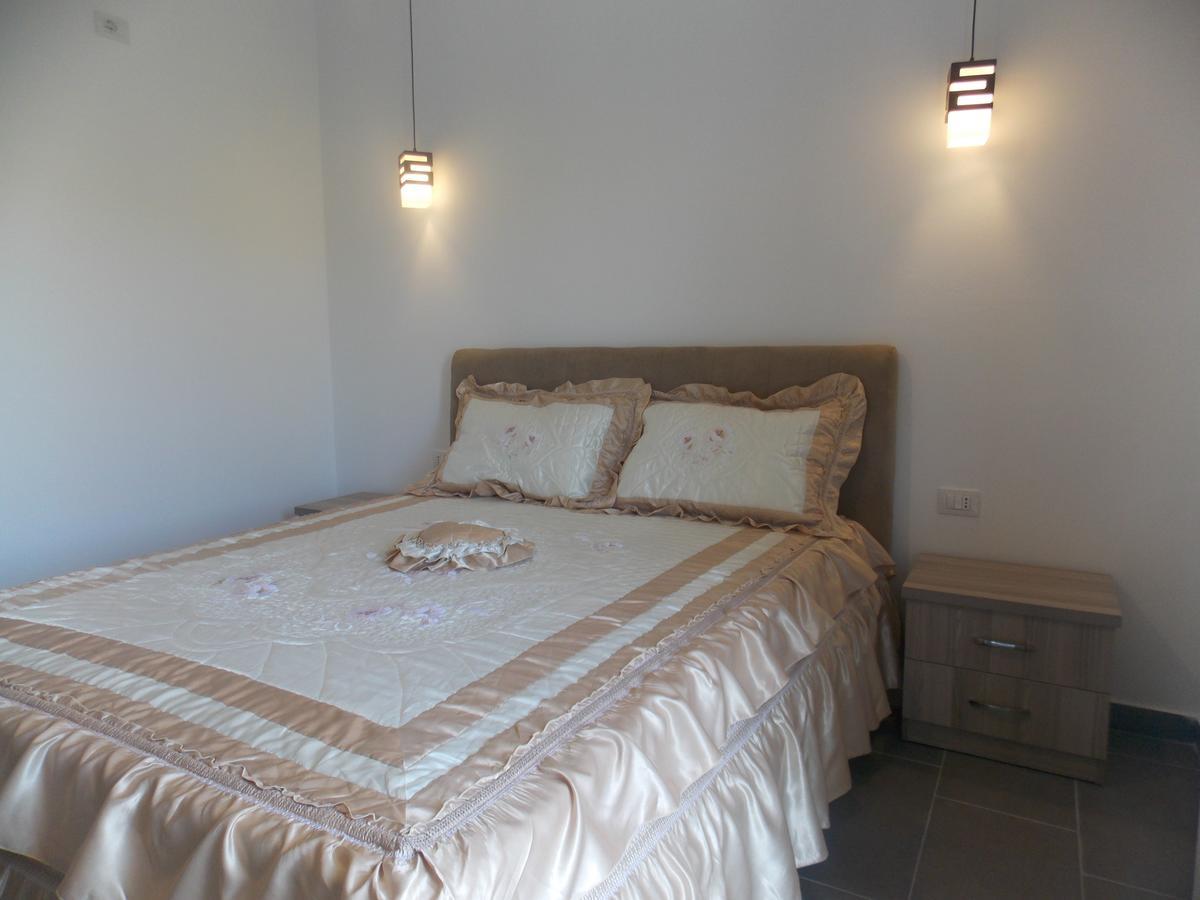 Hotel Irini Sarande Bagian luar foto