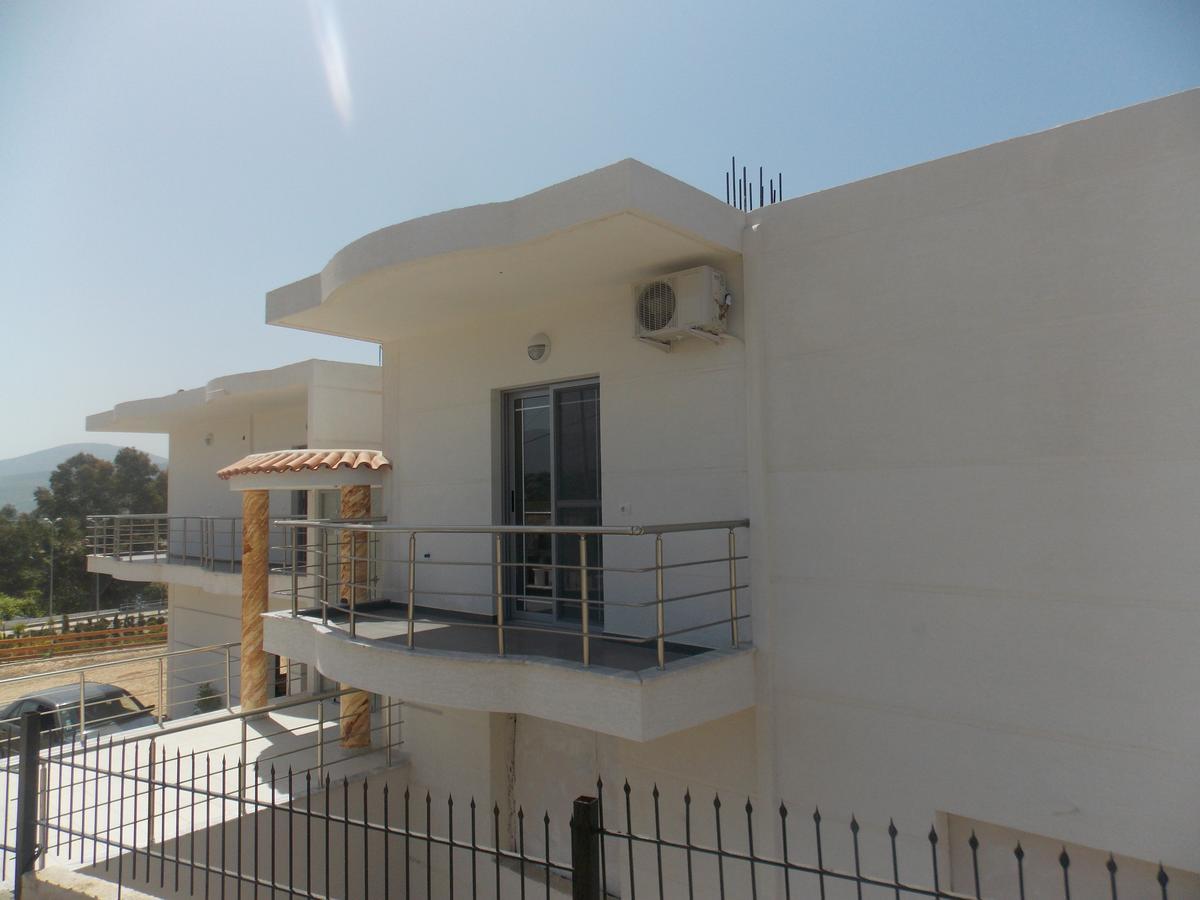 Hotel Irini Sarande Bagian luar foto
