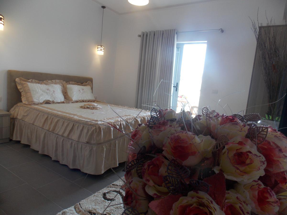 Hotel Irini Sarande Bagian luar foto