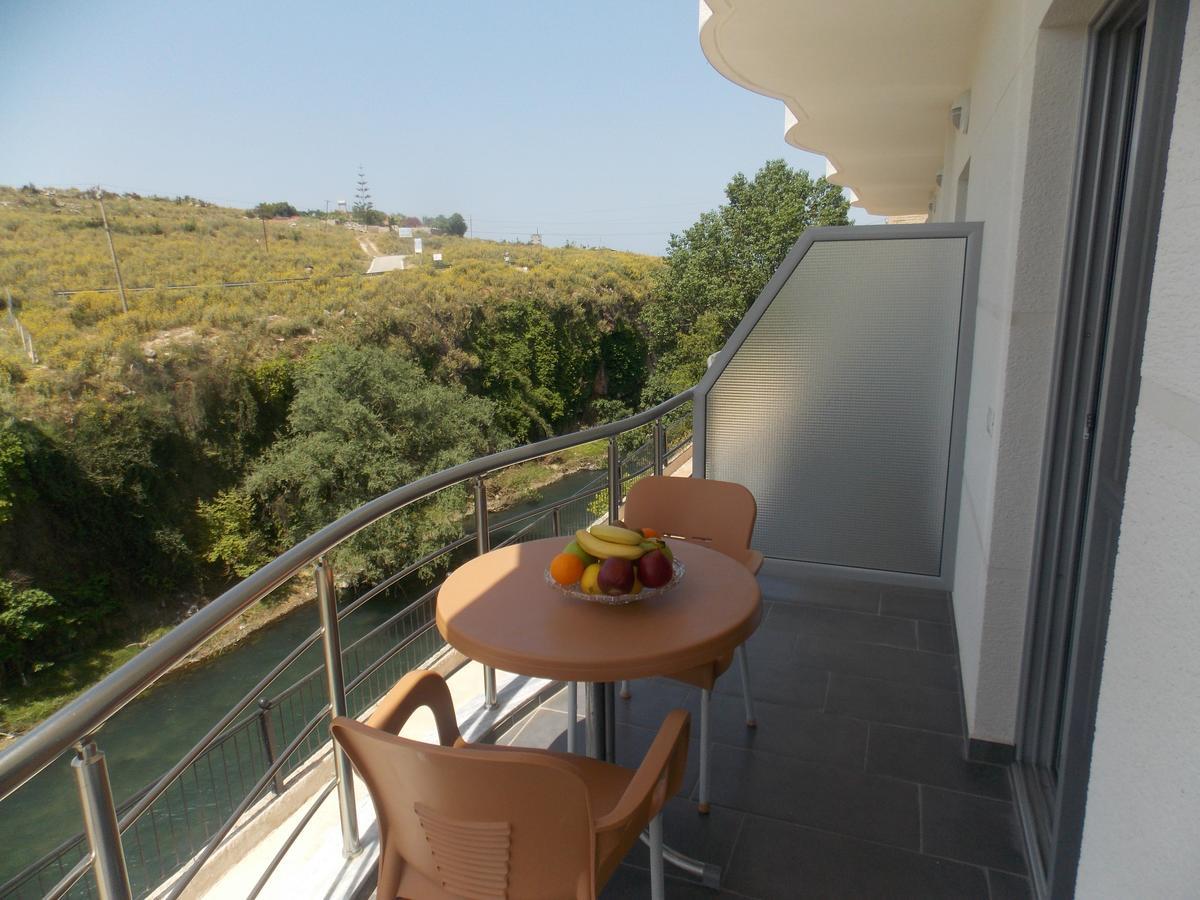 Hotel Irini Sarande Bagian luar foto