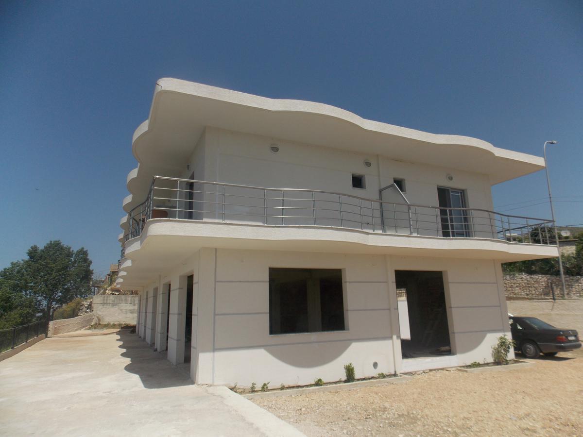 Hotel Irini Sarande Bagian luar foto