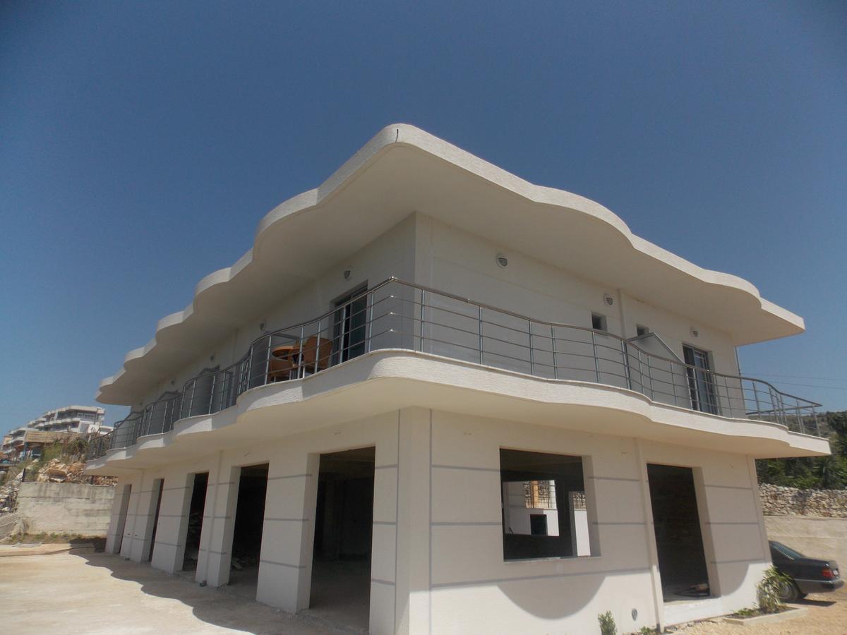 Hotel Irini Sarande Bagian luar foto