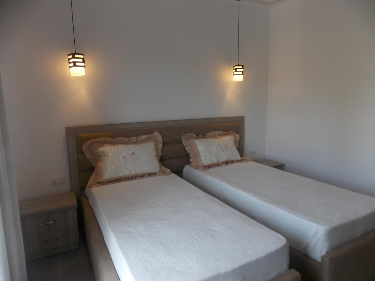 Hotel Irini Sarande Bagian luar foto